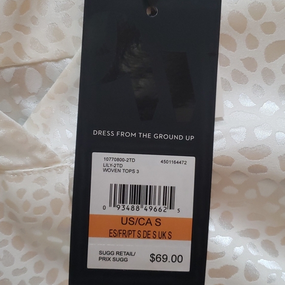 White leopard blouse size small - Picture 3 of 3